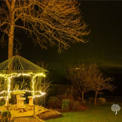 Vier kerst en nieuwjaar in Villa Faro Durbuy met sfeervolle kerstverlichting