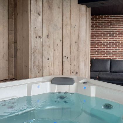 villa Faro Durbuy suites vakantiewoning met zwembad, sauna en jacuzzi