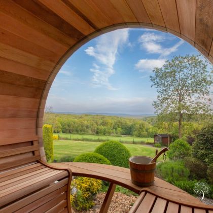 Villa Faro Durbuy suites vakantiewoning met zwembad, sauna en jacuzzi