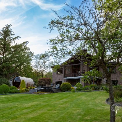 Villa Faro Durbuy suites vakantiewoning met zwembad, sauna en jacuzzi