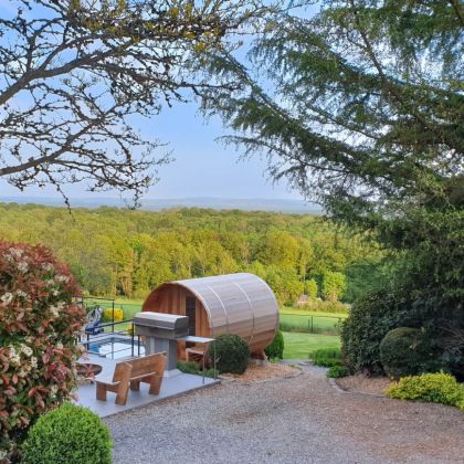 Villa Faro Durbuy suites vakantiewoning met zwembad, sauna en jacuzzi