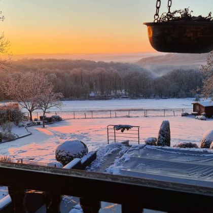 villa Faro Durbuy suites vakantiewoning met zwembad, sauna en jacuzzi