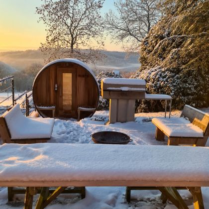 villa Faro Durbuy suites vakantiewoning met zwembad, sauna en jacuzzi